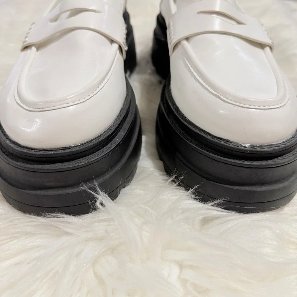 Azalea Wang Pax White Platform Loafers Chunky Black Lug Sole Penny Loafers Sz 10